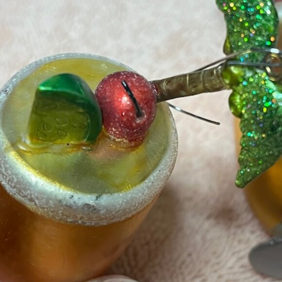 Two Christmas Hand Blown Glass Tropical Cocktail Themed Holiday Ornaments 4" - Picture 13 of 13